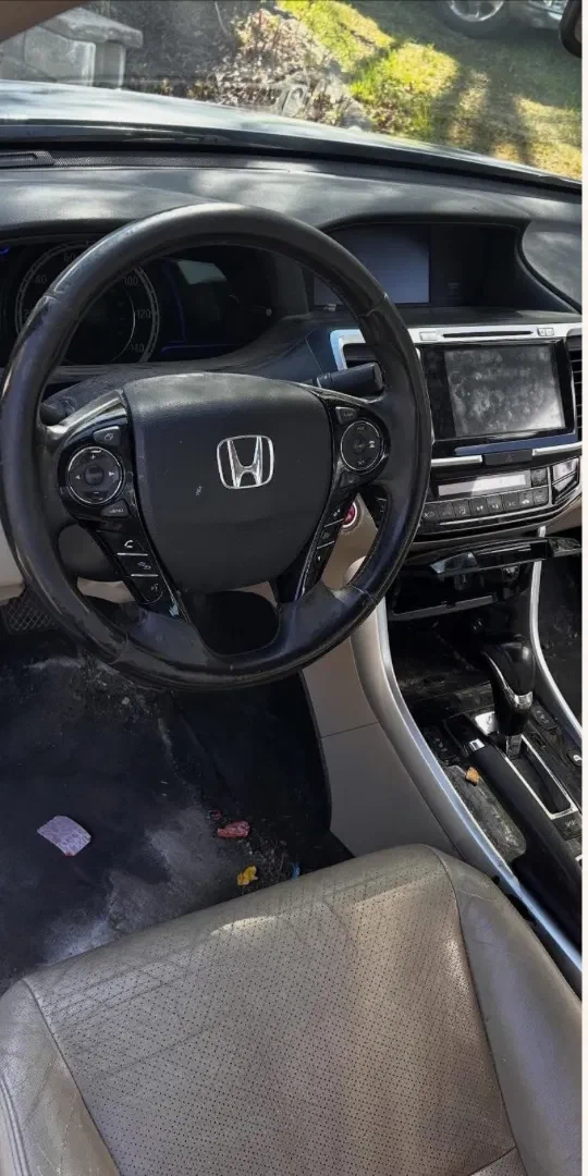 Honda interior detailing before